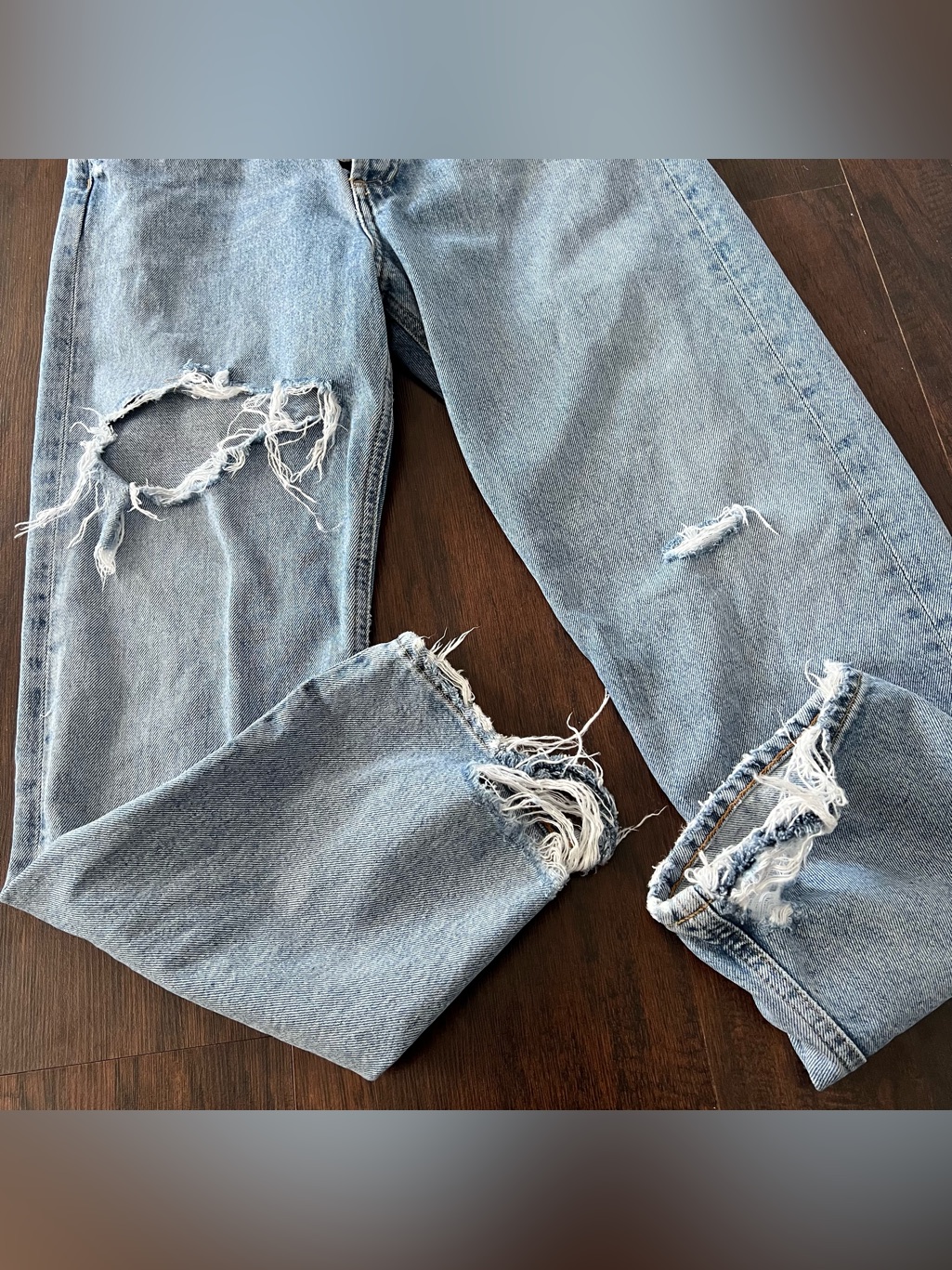 Agolde 90’s Crop High Rise Straight Leg Jeans Light Wash Distressed Size 24 — image 7 of 8